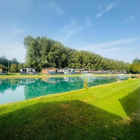 Huckleberry With Hot Tub