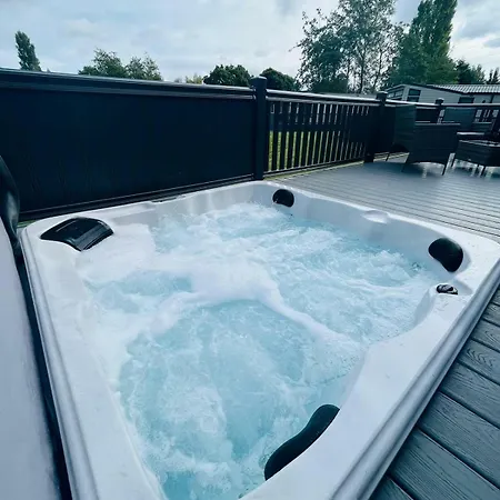 펜션 Huckleberry With Hot Tub *