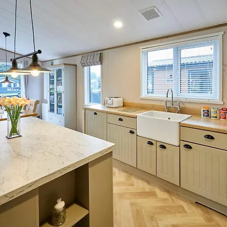 Huckleberry With Hot Tub Casa de Férias