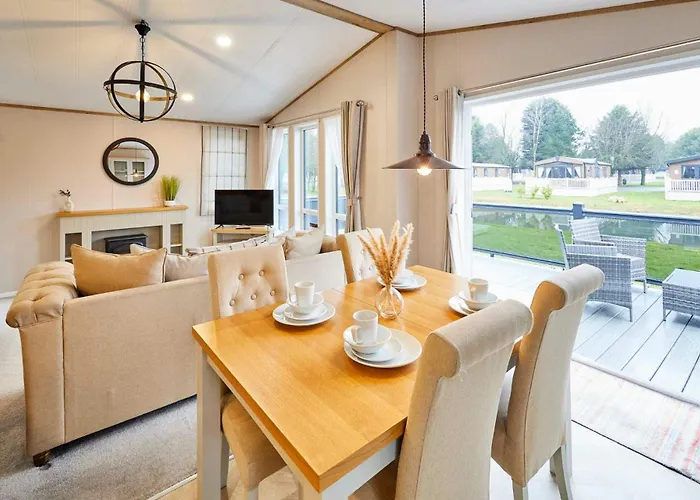 Huckleberry With Hot Tub Casa de Férias York