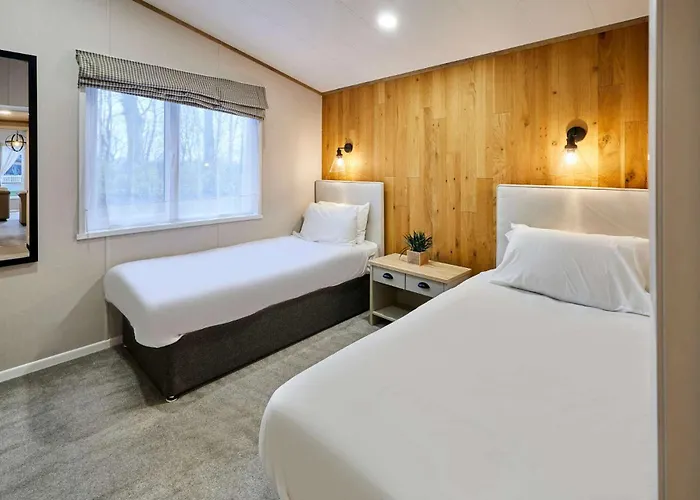 Huckleberry With Hot Tub