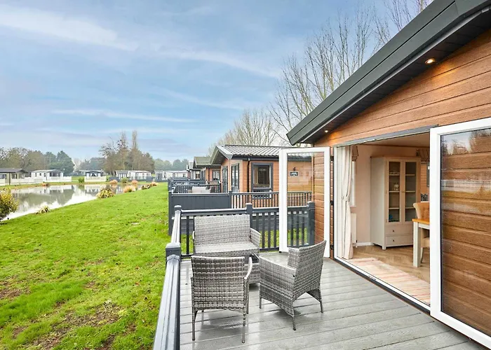 Huckleberry With Hot Tub *